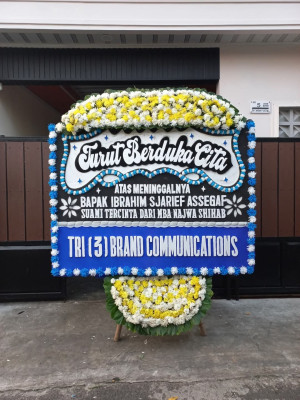 Papan Bunga Duka di Badar